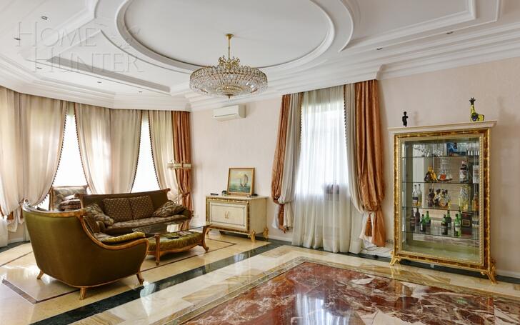 3-этажный коттедж 350 м² с отделкой
