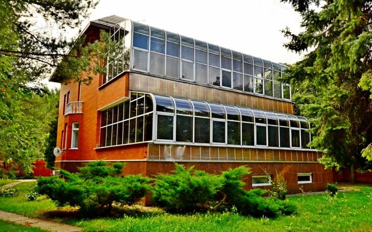2-этажный коттедж 800 м² с отделкой