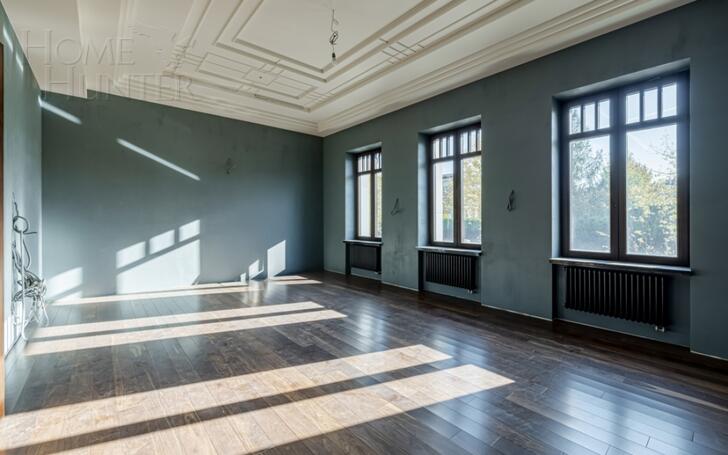 2-этажный коттедж 1 250 м² с отделкой