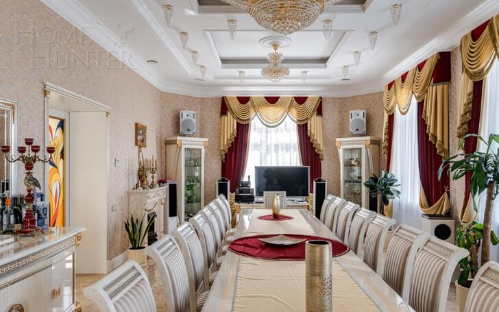 3-этажный коттедж 1 650 м² с отделкой