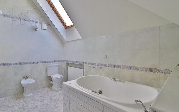 2-этажный коттедж 450 м² с отделкой