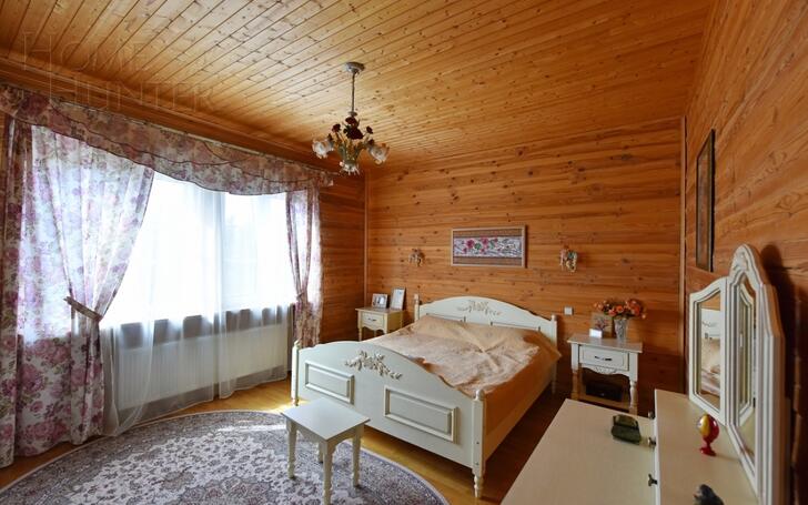 2-этажный коттедж 250 м² с отделкой