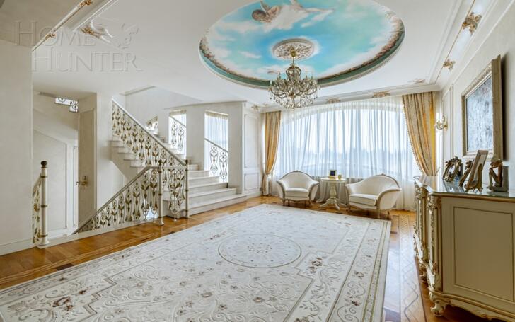 2-этажный коттедж 1 000 м² с отделкой