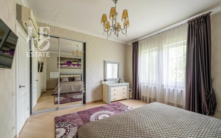 2-этажный коттедж 286.6 м² с отделкой