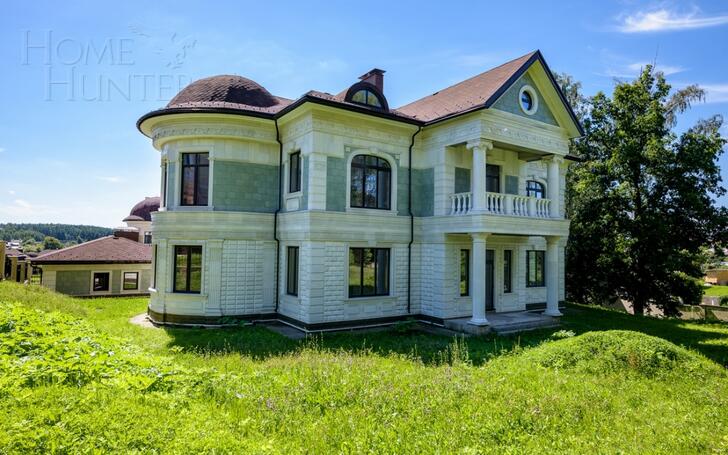2-этажный коттедж 869 м² без отделки
