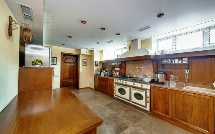 2-этажный коттедж 800 м² с отделкой
