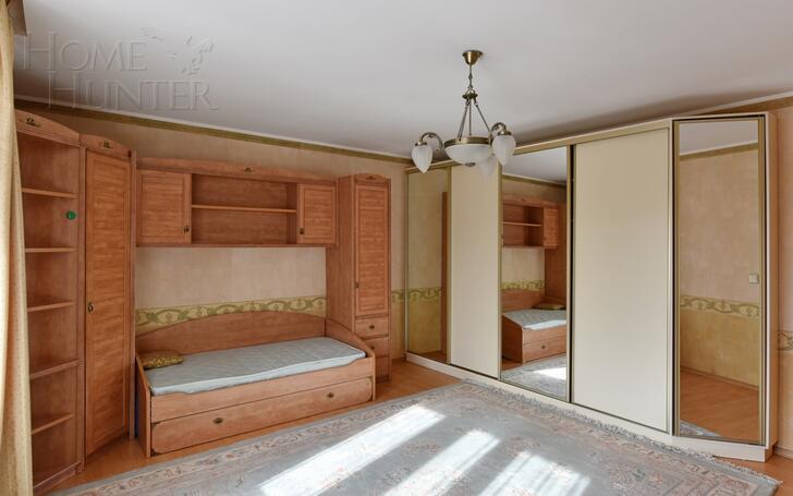 3-этажный коттедж 780 м² с отделкой