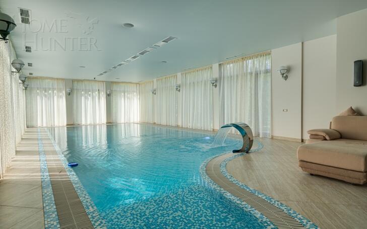 2-этажный коттедж 1 200 м² с отделкой