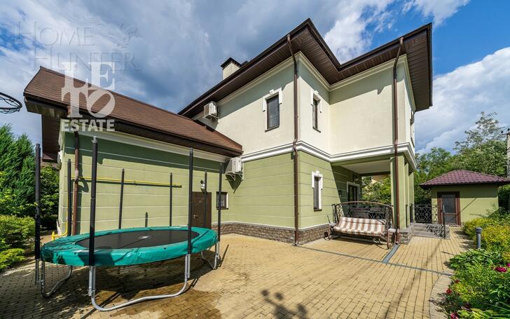 2-этажный коттедж 286.6 м² с отделкой