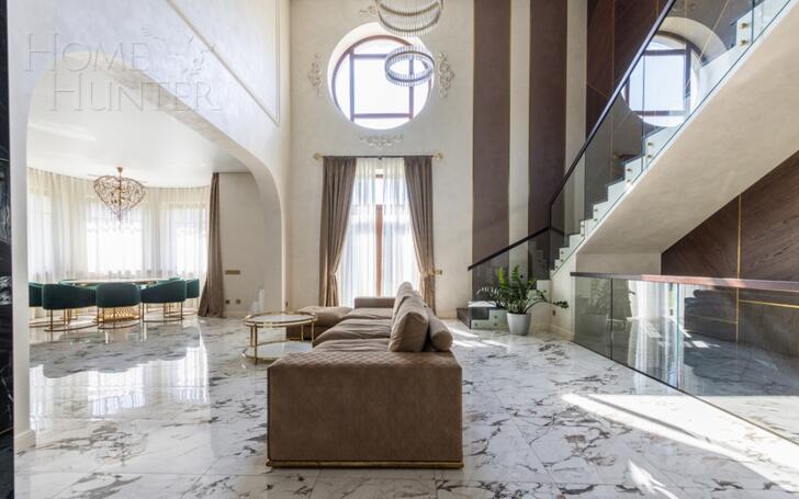 2-этажный коттедж 700 м² с отделкой