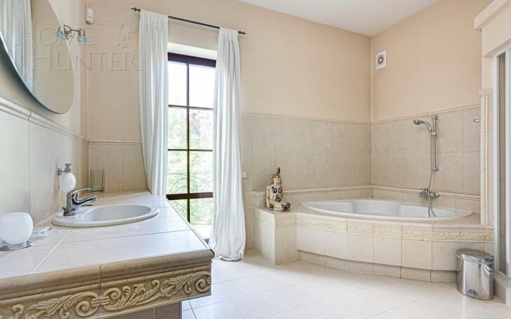 2-этажный коттедж 650 м² с отделкой