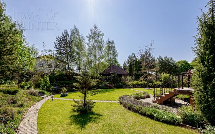 2-этажный коттедж 350 м² с отделкой