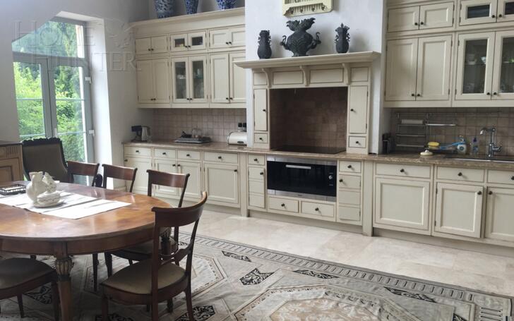1-этажный коттедж 250 м² с отделкой