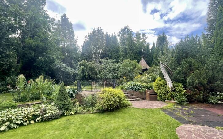 2-этажный коттедж 600 м² с отделкой