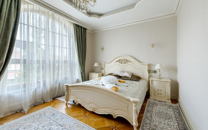 2-этажный коттедж 1 000 м² с отделкой