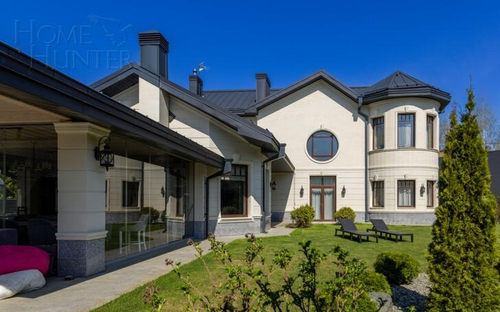 2-этажный коттедж 700 м² с отделкой