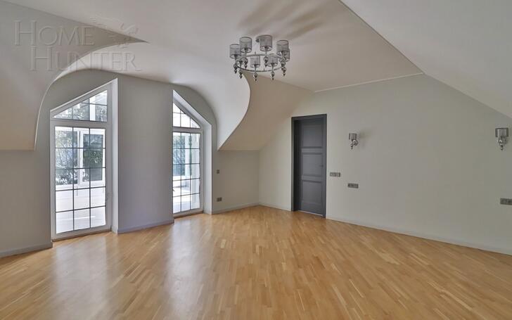 2-этажный коттедж 500 м² с отделкой