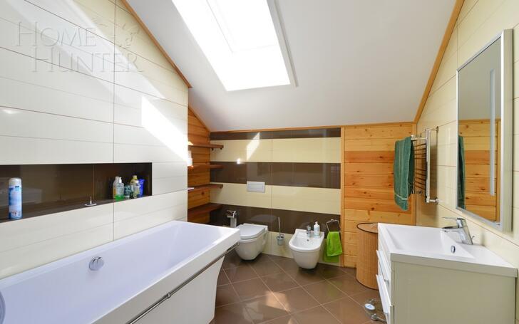 2-этажный коттедж 290 м² с отделкой