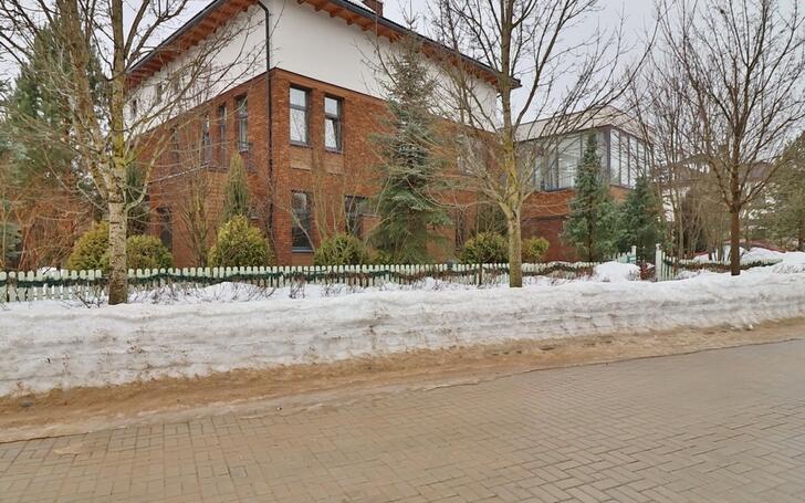 3-этажный коттедж 900 м² с отделкой