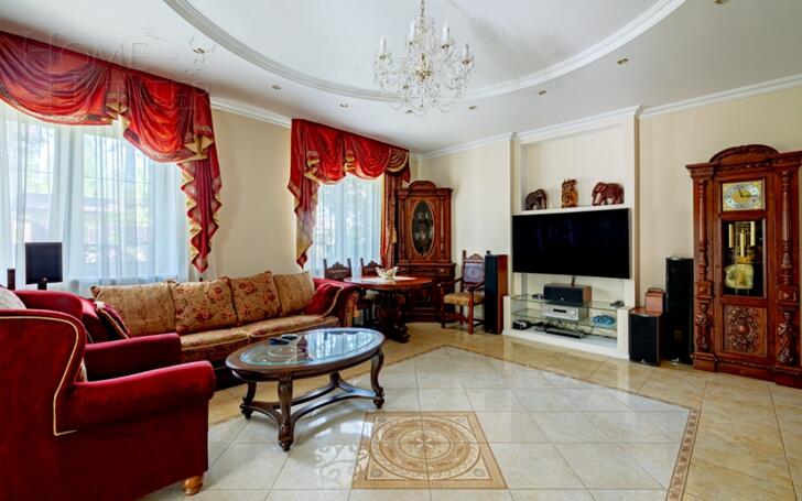 2-этажный коттедж 450 м² с отделкой