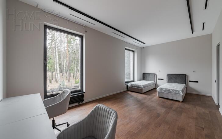 3-этажный таунхаус 945 м² с отделкой