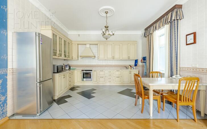 2-этажный коттедж 392 м² с отделкой