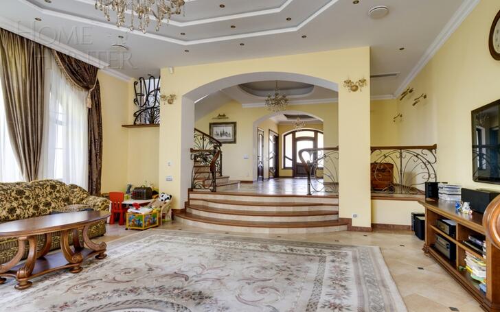 2-этажный коттедж 880 м² с отделкой