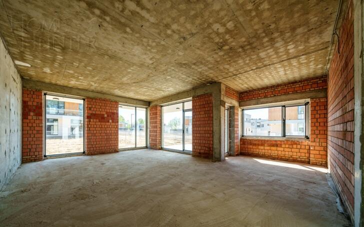 2-этажный коттедж 363 м² без отделки