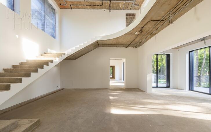 2-этажный коттедж 1 700 м² без отделки