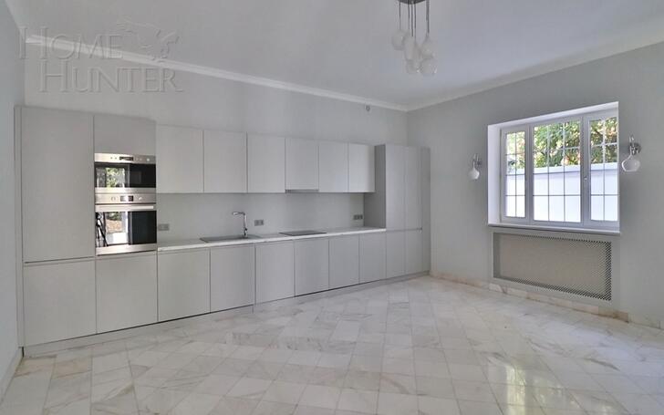 2-этажный коттедж 500 м² с отделкой