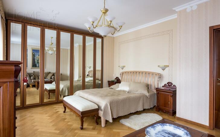 2-этажный коттедж 880 м² с отделкой