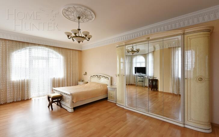 3-этажный коттедж 750 м² с отделкой
