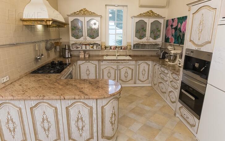 2-этажный коттедж 800 м² с отделкой