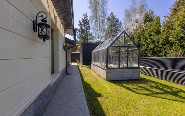 2-этажный коттедж 700 м² с отделкой