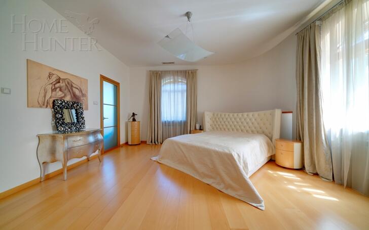 2-этажный коттедж 798.6 м² с отделкой