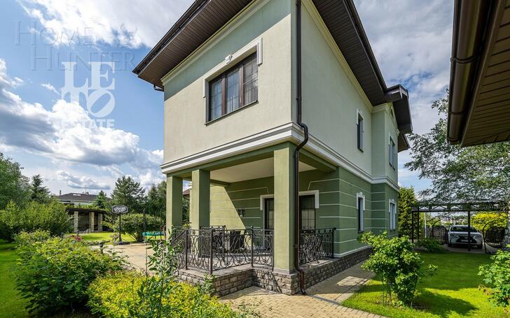 2-этажный коттедж 286.6 м² с отделкой