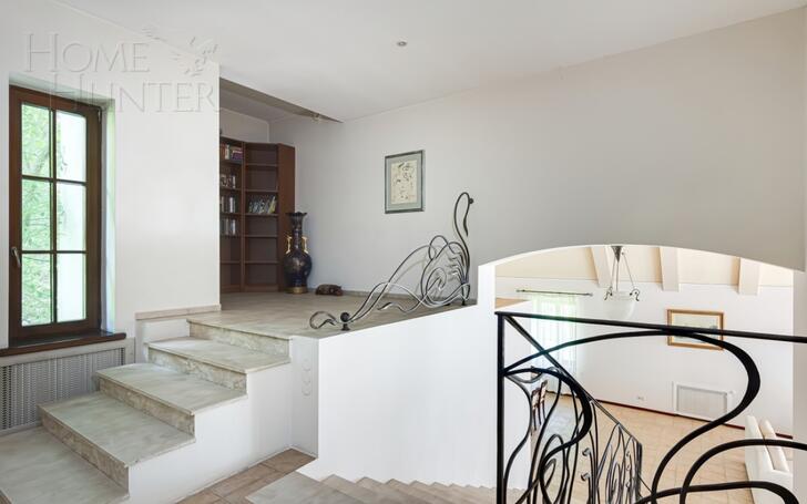 2-этажный коттедж 650 м² с отделкой
