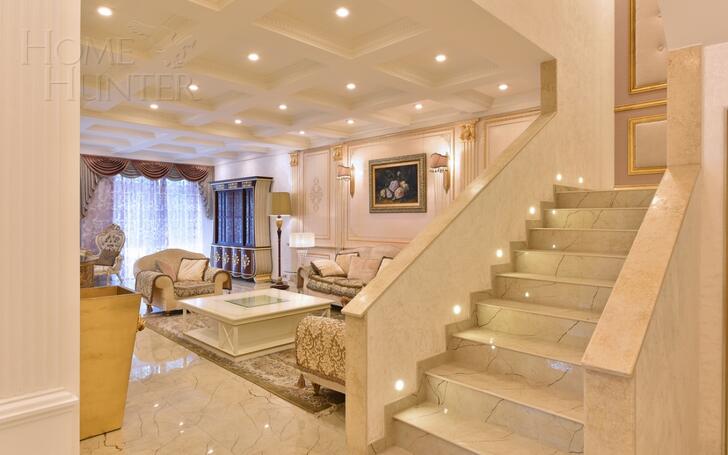 2-этажный таунхаус 385 м² с отделкой