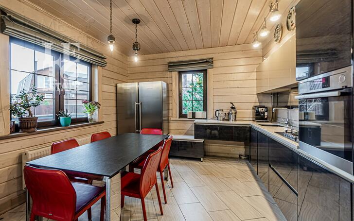 2-этажный коттедж 229.5 м² с отделкой