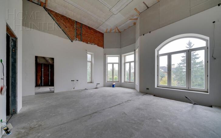2-этажный коттедж 2 800 м² без отделки