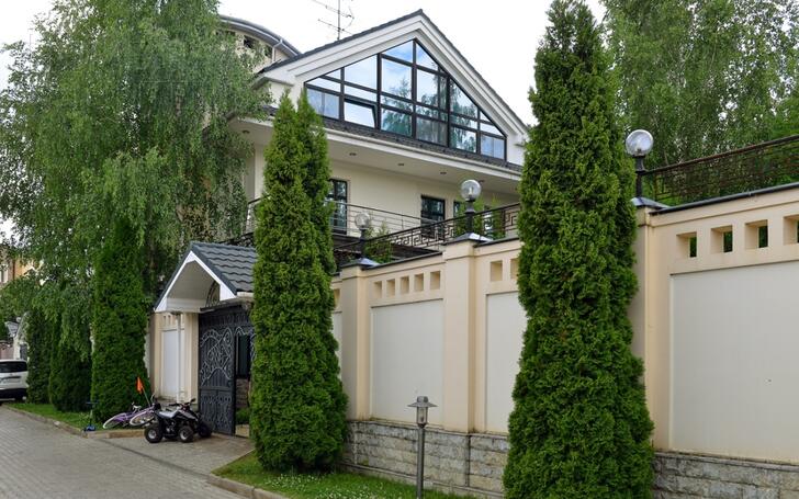 2-этажный коттедж 900 м² с отделкой