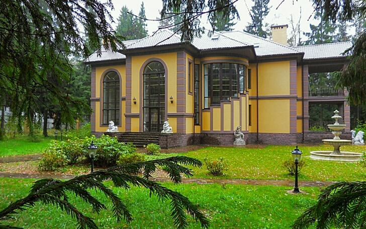 2-этажный коттедж 1 500 м² с отделкой