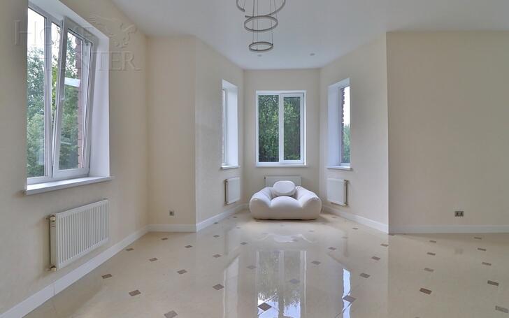 3-этажный коттедж 372 м² с отделкой