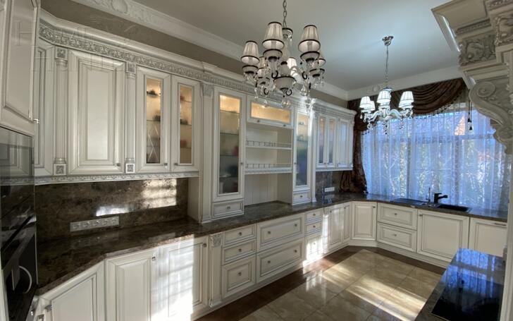 2-этажный коттедж 800 м² с отделкой
