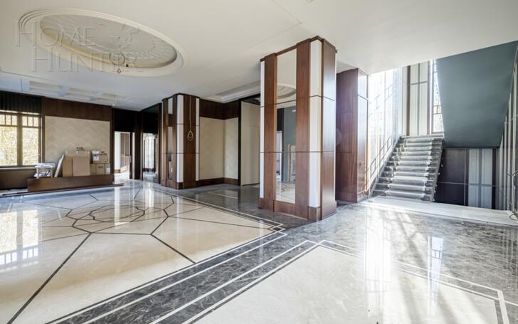 2-этажный коттедж 1 250 м² с отделкой