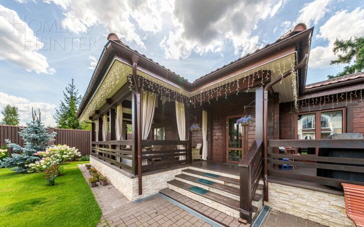 2-этажный коттедж 1 300 м² без отделки