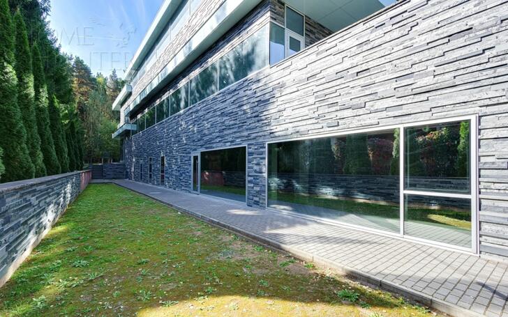 3-этажный коттедж 1 546 м² без отделки