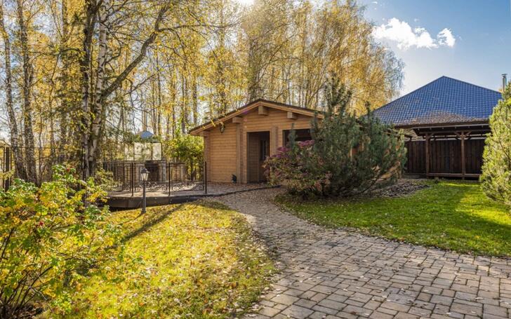 2-этажный коттедж 500 м² с отделкой