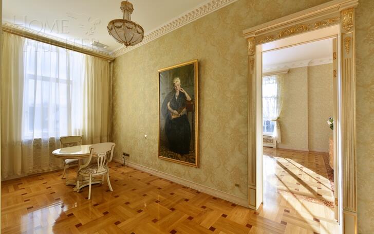 2-этажный коттедж 3 000 м² с отделкой
