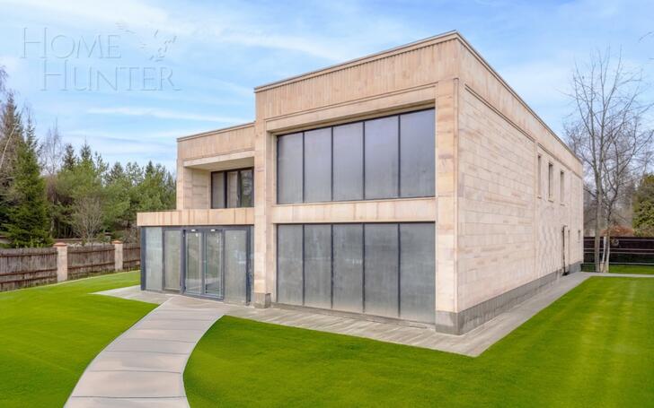 2-этажный коттедж 830 м² без отделки